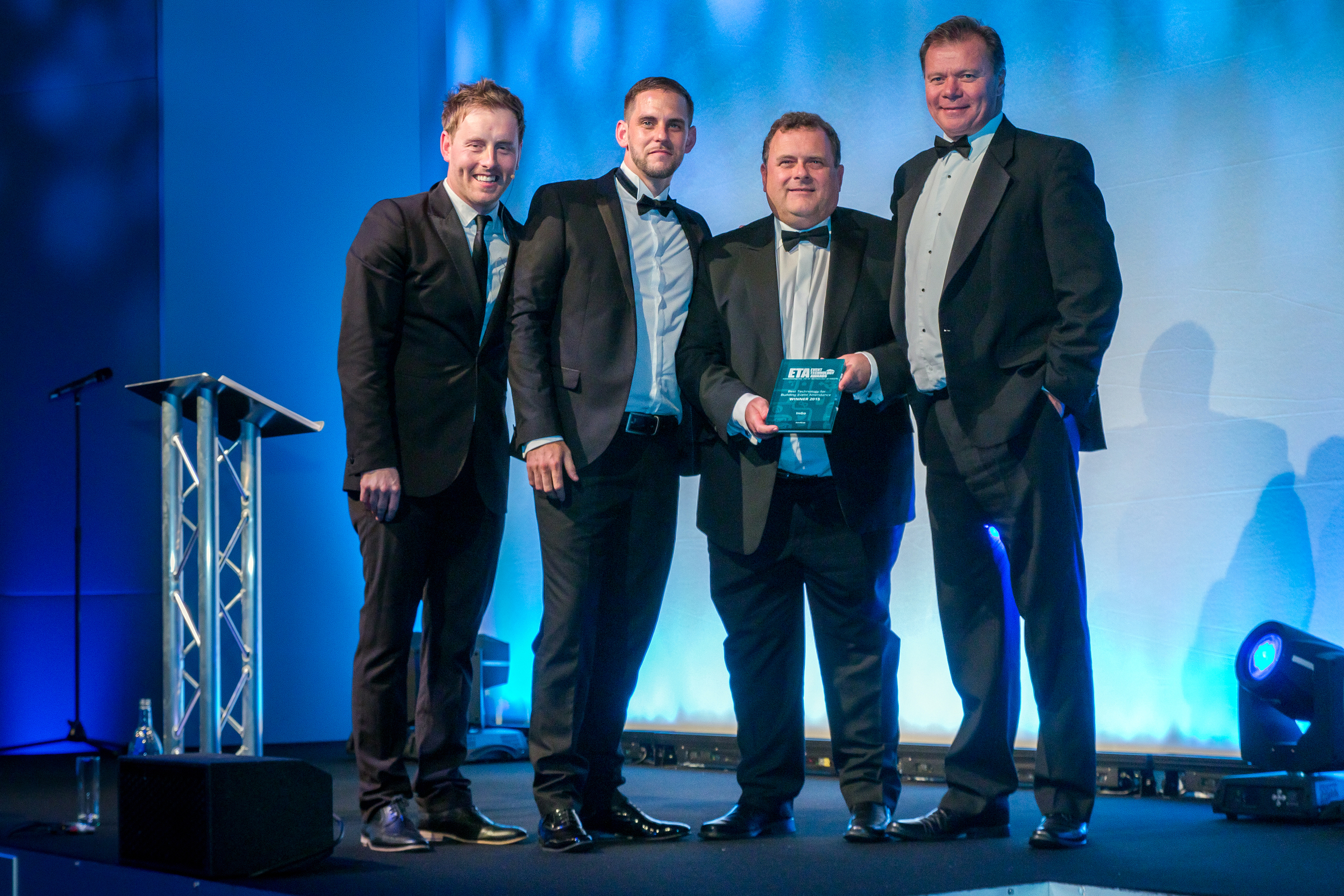 James Ormiston, MD of Circdata, presents award to InGo's Richard Sarbutts and Paul Klee,&nbsp;Digital Business Development Manager at dmg :: events&nbsp;